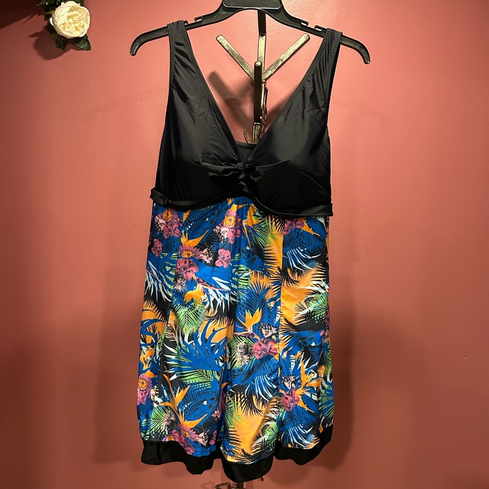 Wantdo Women’s Plus Size Swimsuit